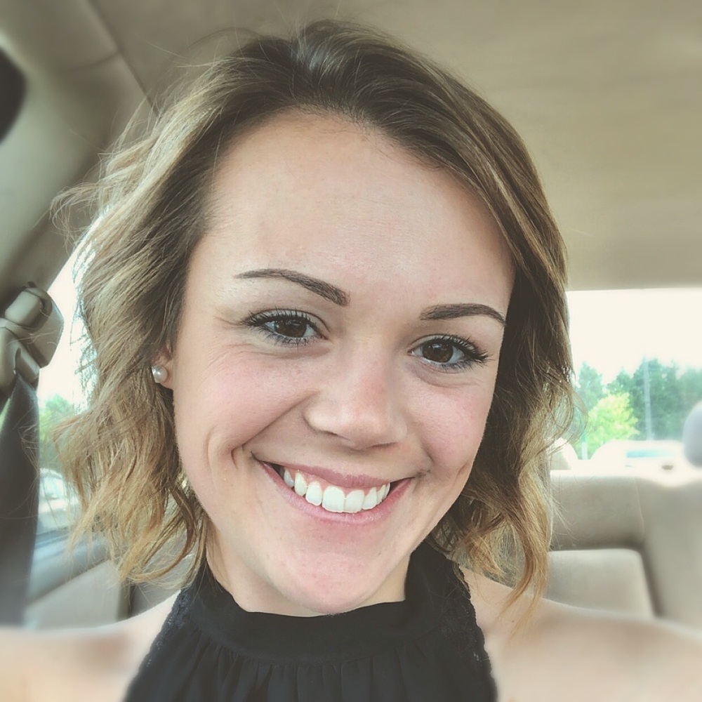 Meet your Posher, Claire